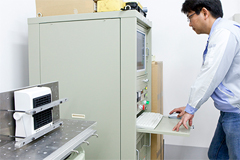 Vibration test equipment